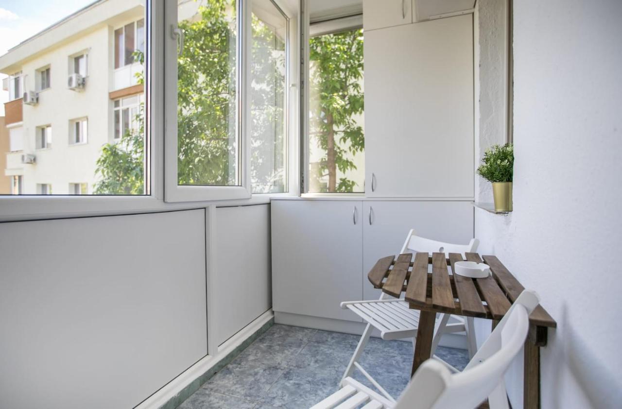 בוקרשט Golden Apartment Baneasa מראה חיצוני תמונה